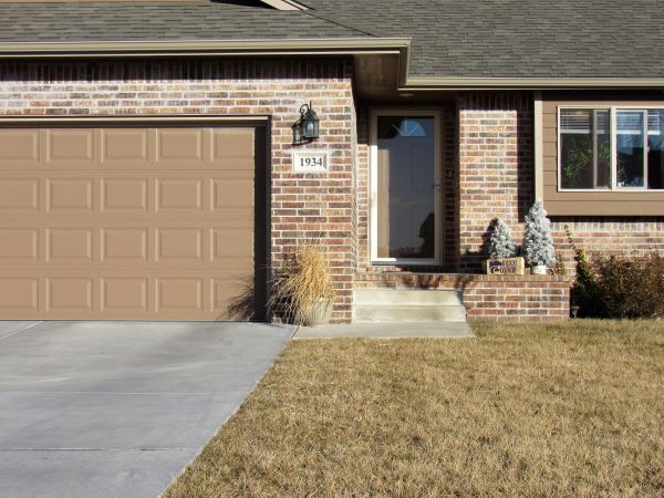 1934 N. Springbrook